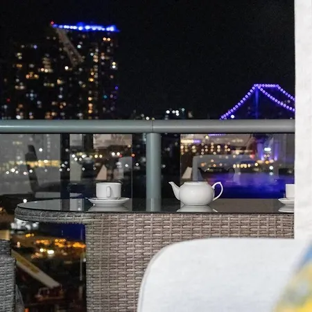 Story Bridge & River View 2B1B Apt W Free Parking! Brisbane Exterior photo