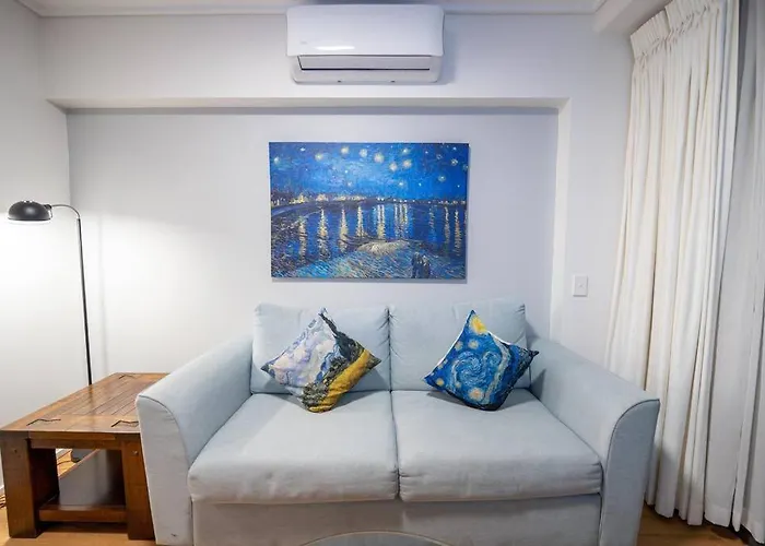 Story Bridge & River View 2B1B Apt W Free Parking!